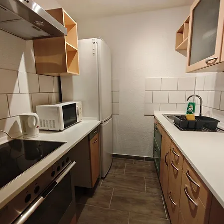 Schoene 2 Raum, 2 - 4 Bett In 施塔斯富尔特