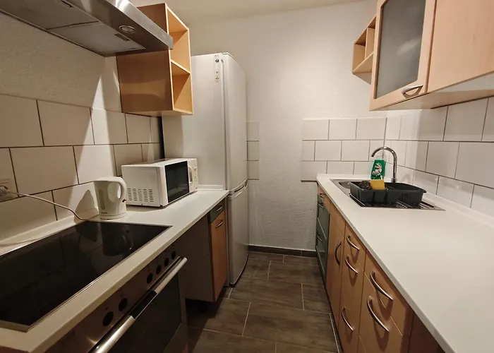 Schoene 2 Raum, 2 - 4 Bett In 施塔斯富尔特